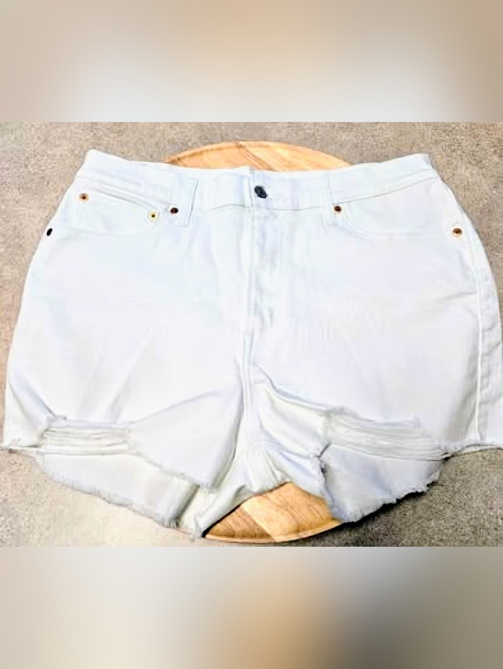 Women's White Distressed Cutoff Levi Denim Jean Short's 33W Brand New